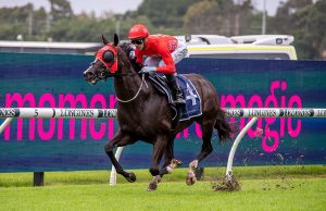 Mazu runs away with Darby Munro Stakes