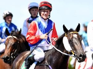 Jockey Jeff Lloyd confirms retirement