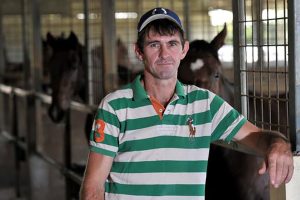 NT trainer Chris Pollard takes 5 horses down to Katherine Cup Day