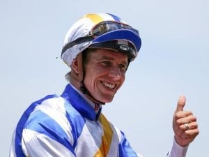 Crocodile bite sidelines Chris Symons