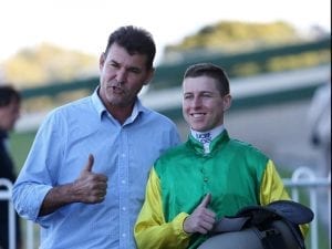 William Thomas impresses with Sandown win