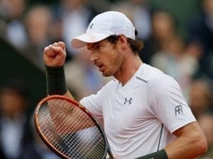 Murray downs Wawrinka to reach Paris final