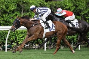 Purton edges closer to Moreira record with Happy Valley treble